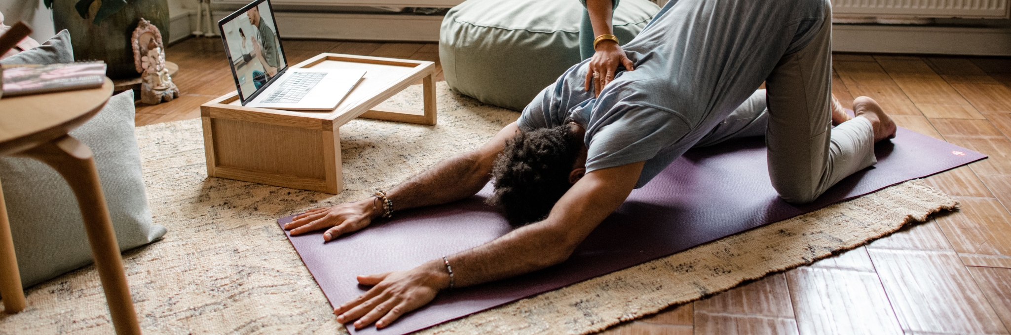 Online yoga en meditatie ademwerk lessen volgen