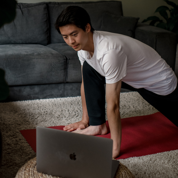 Online yoga opleiding 