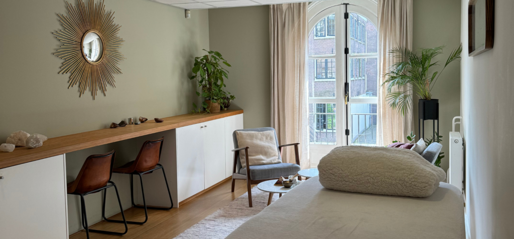 Behandelruimte huren Treatmentspace rental De Nieuwe Yogaschool Amsterdam