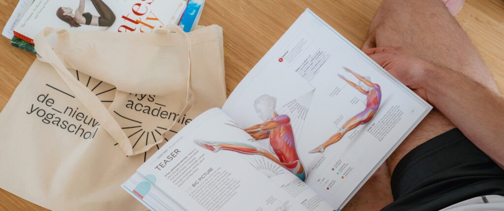 Sneak preview workbook Pilates Teacher Training DNYS Academie De Nieuwe Yogaschool Amsterdam