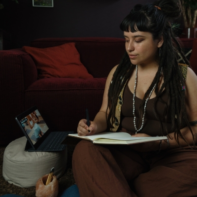 Online Yin Yoga opleiding De Nieuwe Yogaschool Online