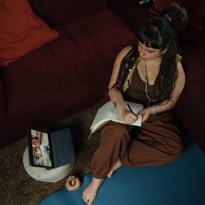 Ontdek De Nieuwe Yogaschool Online