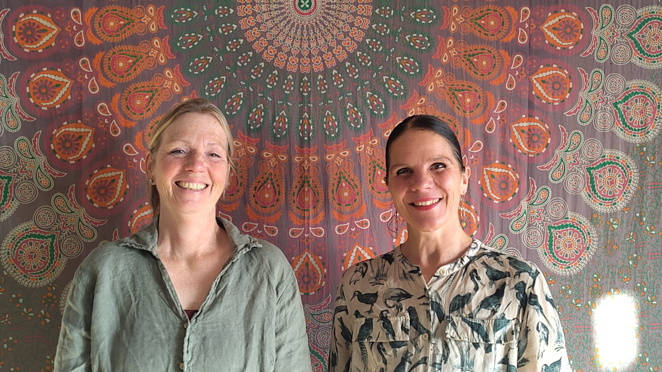 Ina en Corrine -Herstel-Yoga bij kanker